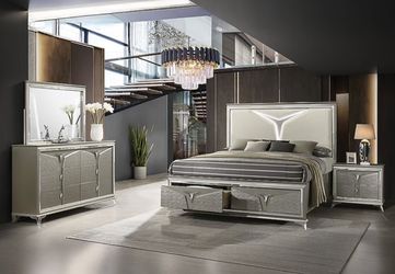 Queen Bedroom Set