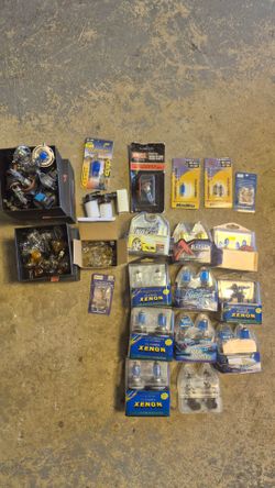 Mixed Lot Automotive Headlight Bulbs