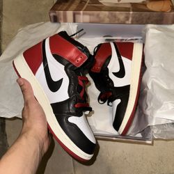 New - Size 6.5M / 8M / 11.5M / 12.5M - Jordan 1 Black Toe Reimagined
