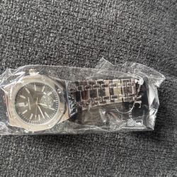 Mens Silver Band Black Face Watch AP Style Watch