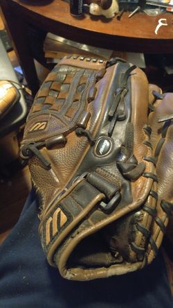 Mizuno Premium Series Leather Softball Glove size 13
