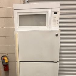 Fridge And Microwave 