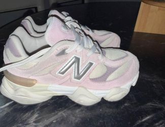 New Balance 9060 Pink Sneakers
