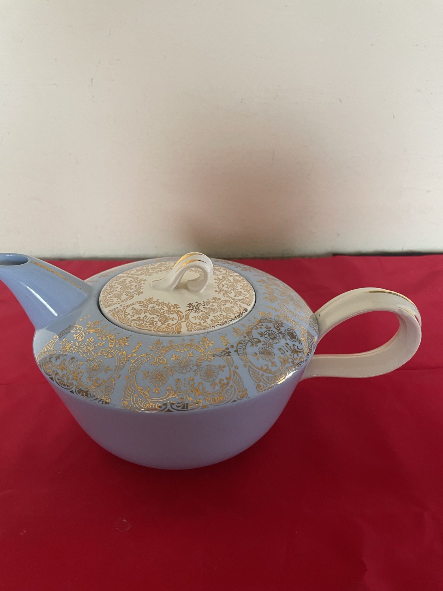 Beautiful Vintage Sky stone by Homer Laughlin U S A. L50 NB Teapot With Lid See More Pictures