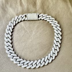 Moissanite Cuban link VVS