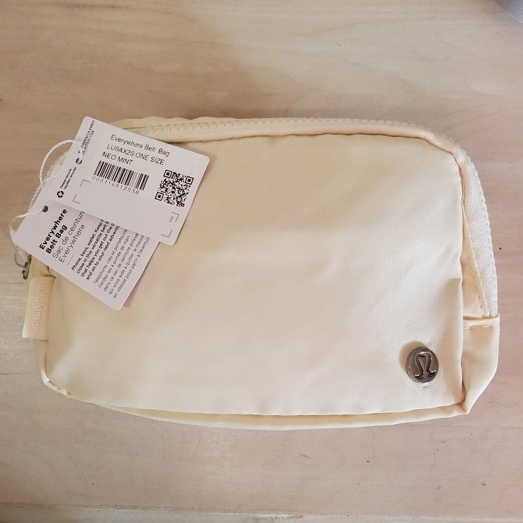 lululemon beige belt bag Everywhere 1L, White,: Buy Online at Best Price in Egypt Everywhere Belt Bag 1L |