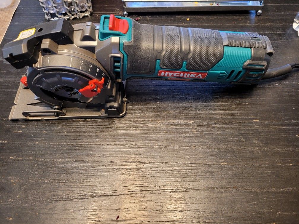 Hyychicka Hand Held Saw