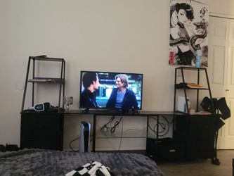 Black Tv Stand/Entertainment Center
