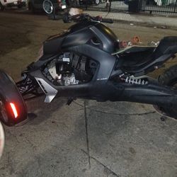 2020 Can-Am RYKER TRICYCLE!! BAD A$$!! Slightly Burnt But Not Hot