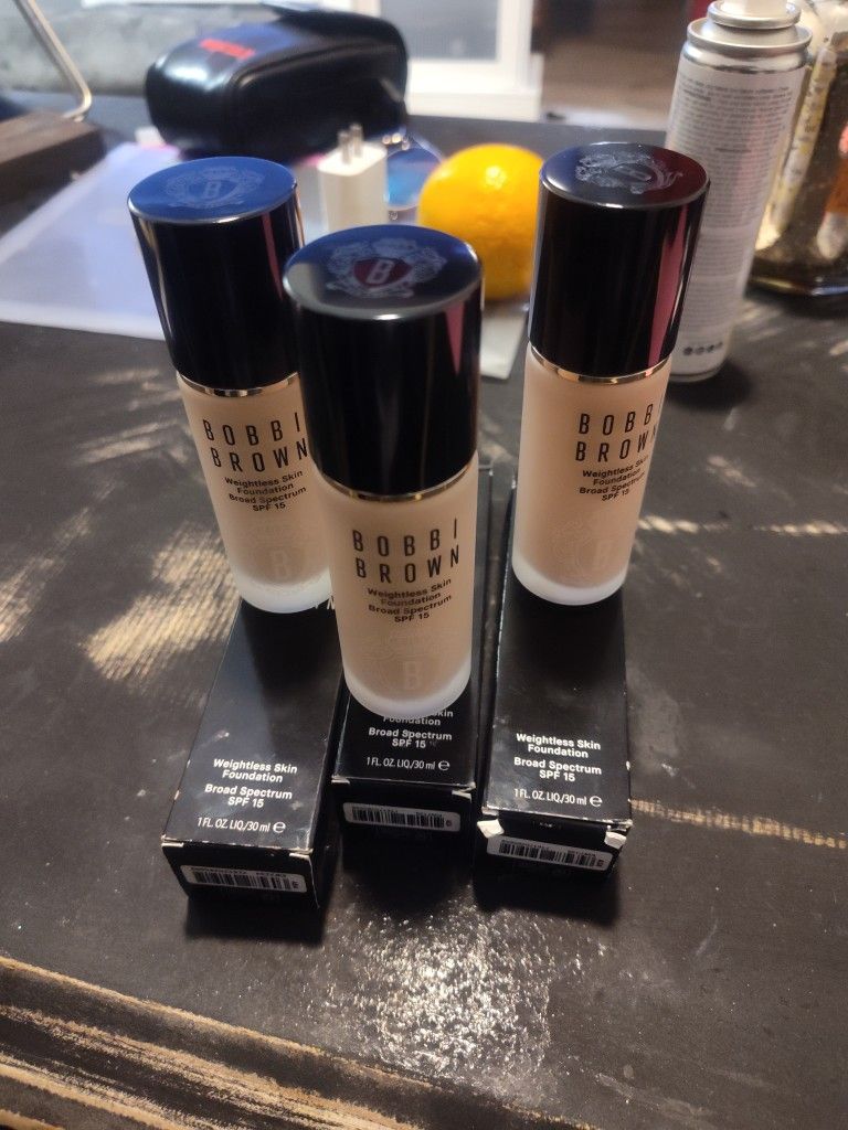 Bobbi Brown Foundation