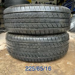 (2) - 225/65/16 Westlake SU318 H/T Tires