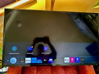 Samsung 40” LCD Smart TV
