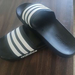 Adidas Flip-Flops Size 9