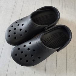 Black Crocs Classic Clogs Size Men's 11 Women's 9