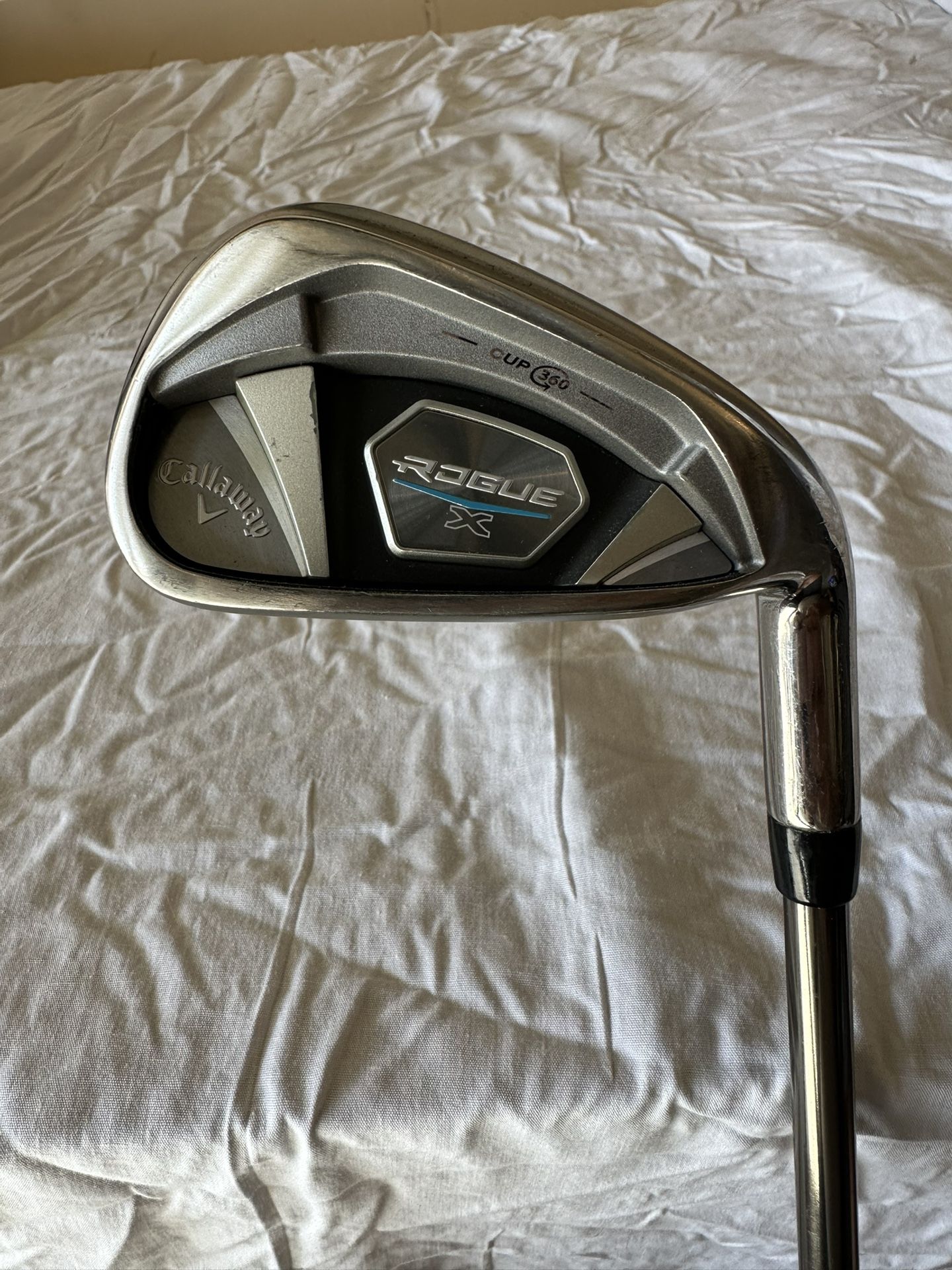 Callaway Rogue X Iron Set 4-PW&AW. Comes with UST Makita Recoil ES 460/F2 Graphite Shafts