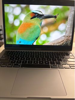 M1 MacBook Air 2020 (Great Condition) !