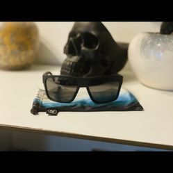 Vonzipper Sunglasses Matt Black Like New