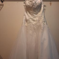 22 Wm Beautiful White Wedding Dress