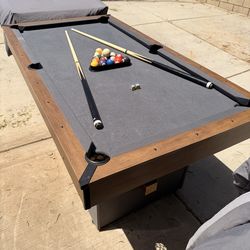 Mini Pool Table
