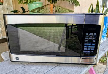 GE Stainless Steel Countertop Microwave