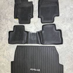 2022 Toyota RAV4 - All-Weather Floor Liners & Cargo Liner (Black)