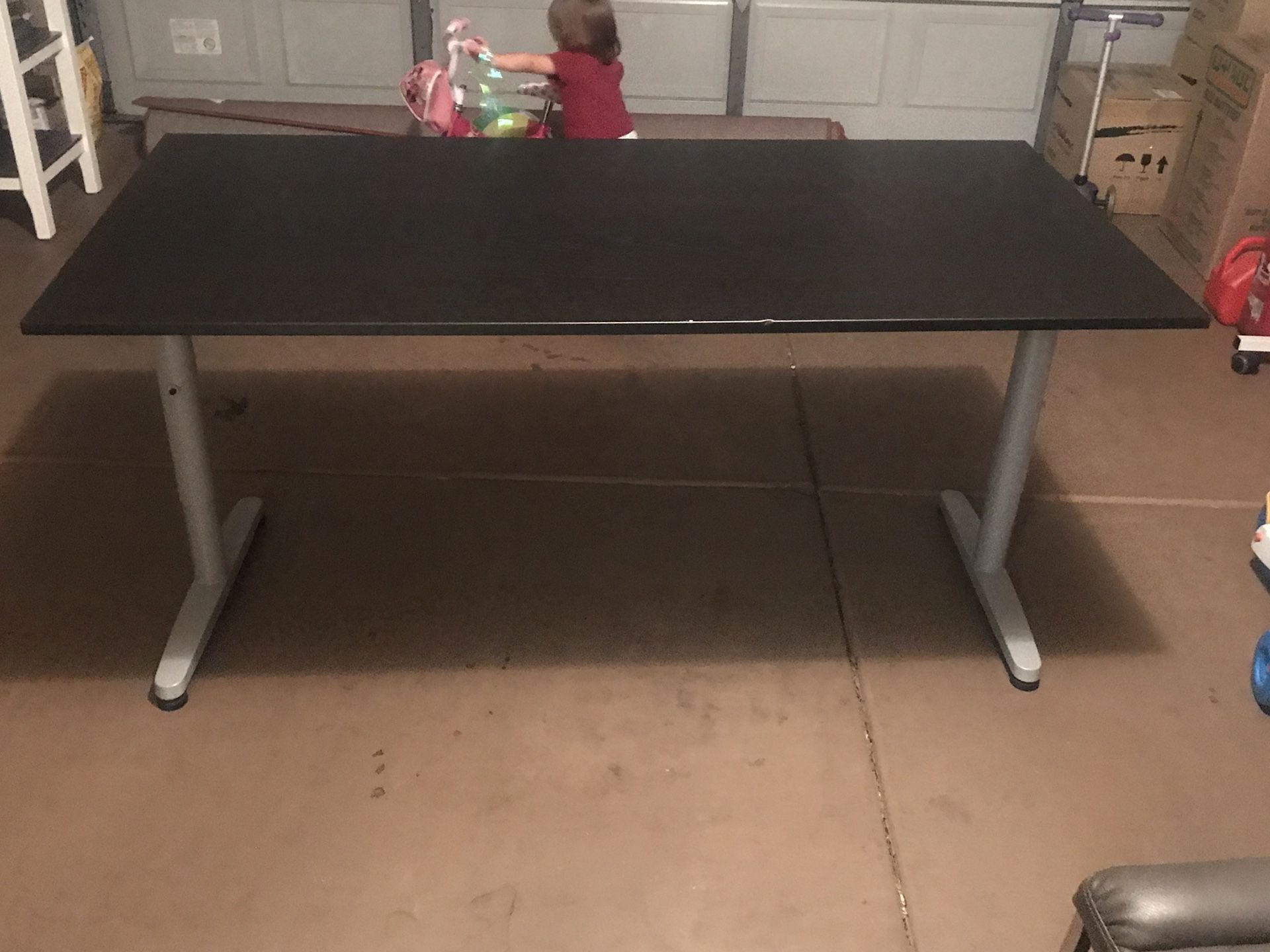 IKEA office Desk in great condition