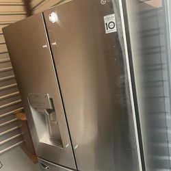 LG Refrigerator For Sale 