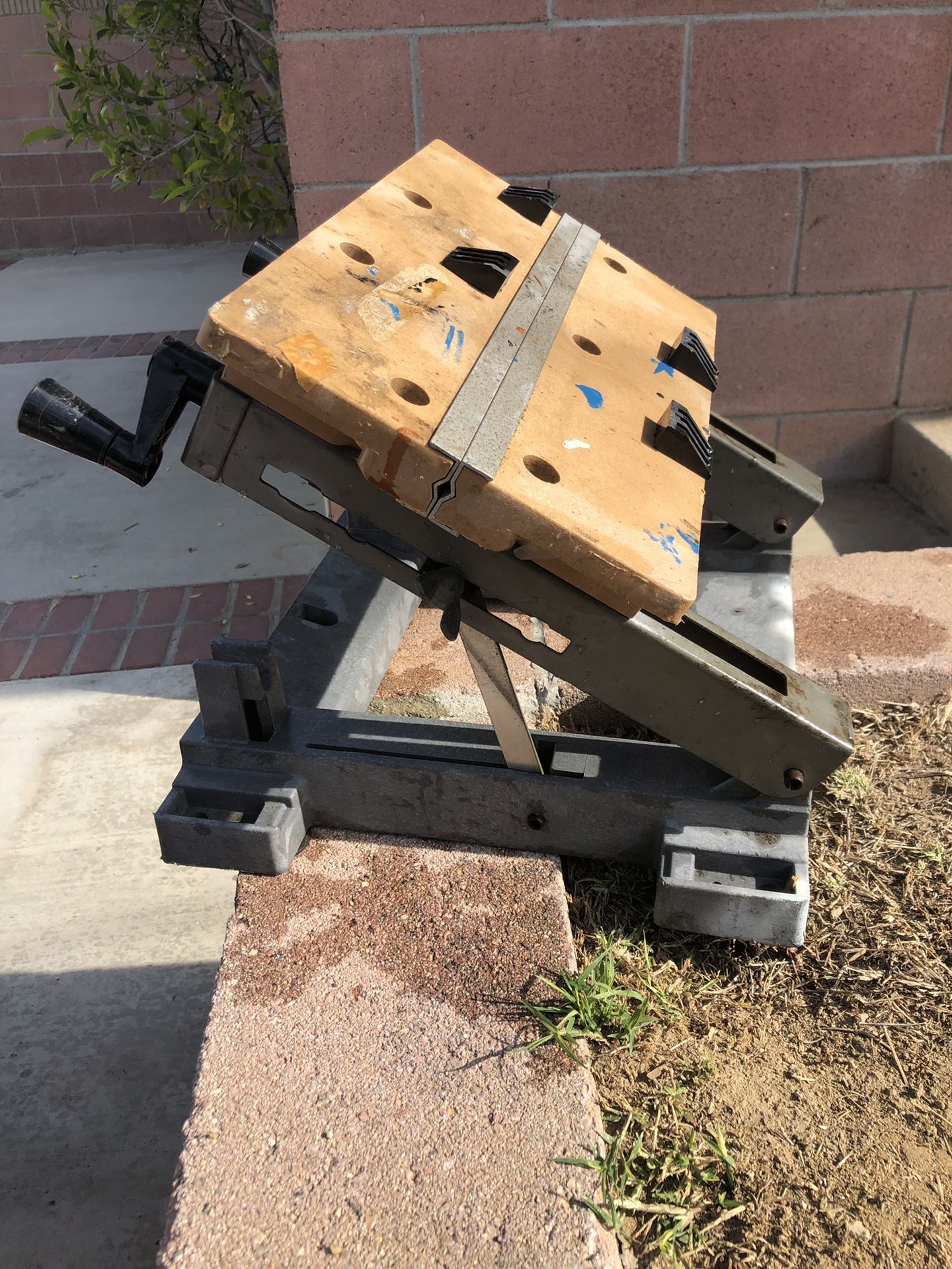 Sold at Auction: VINTAGE BLACK & DECKER WORKMATE 79-001 PORTABLE WORK TABLE  FOLDING BENCH WITH VISE