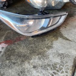 2018 2022 Hyundai Accent Passenger Right Headlight 