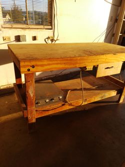 Free work bench