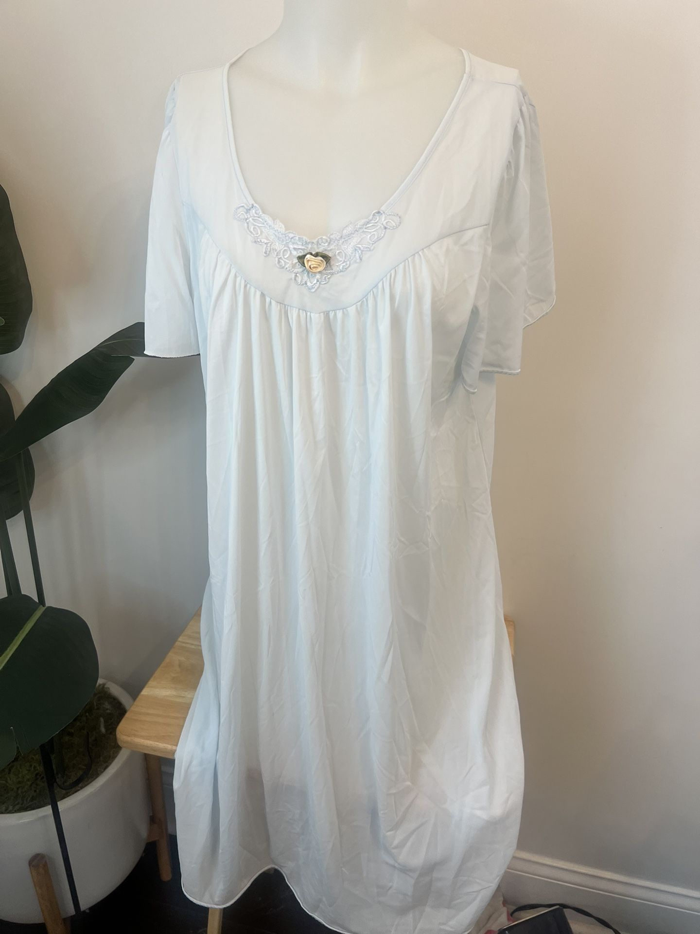 80s Nightgown Vanity Fair Nightie Light Blue Pajamas Lingerie Slip Dress Midi Puff Vintage ** the girls are wearing these in New York as dresses, li