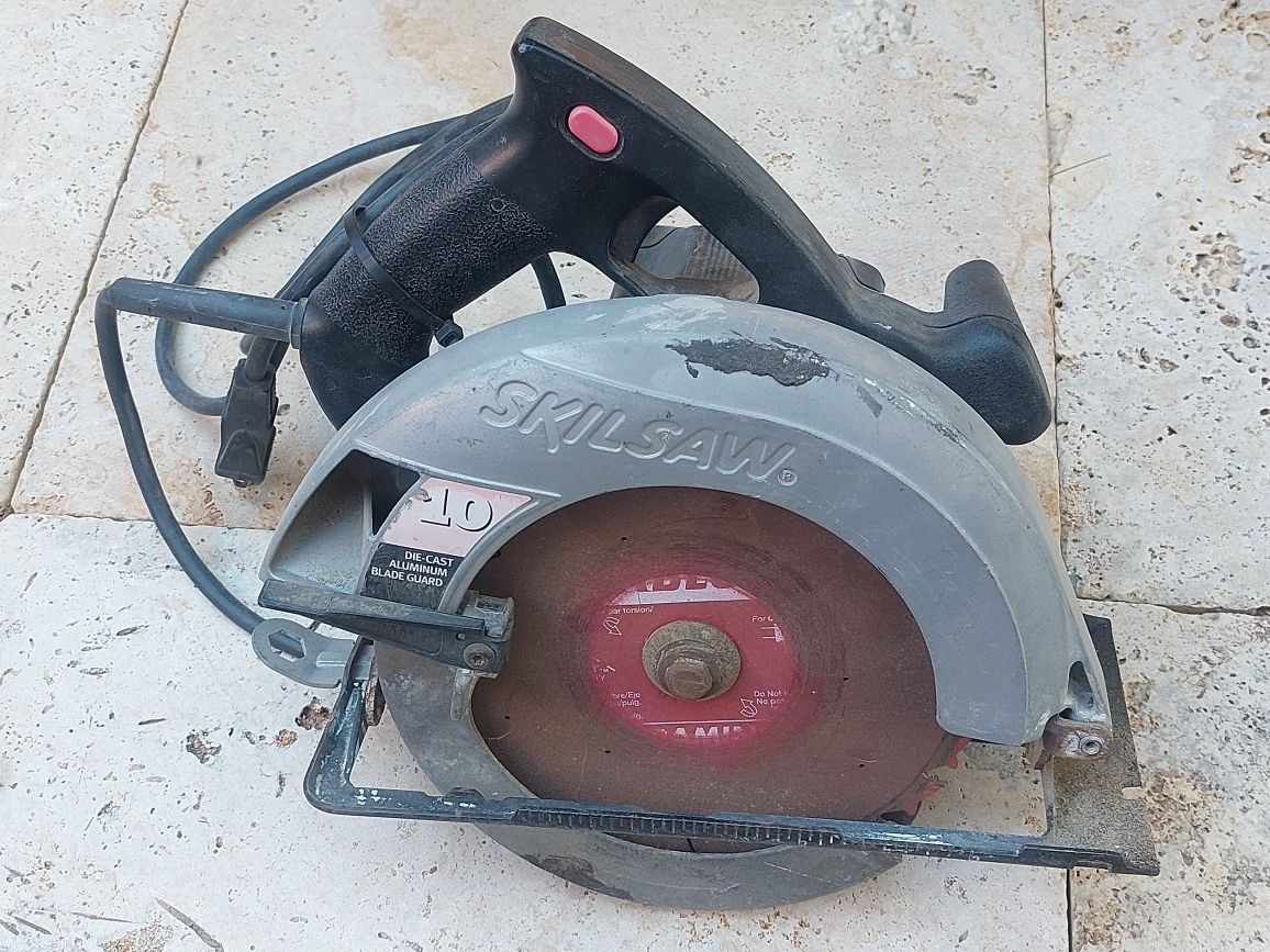 Excellent Old 7 1/4" 10 Amp Skill Saw