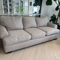 Sofá Bought From Víctoria Armour