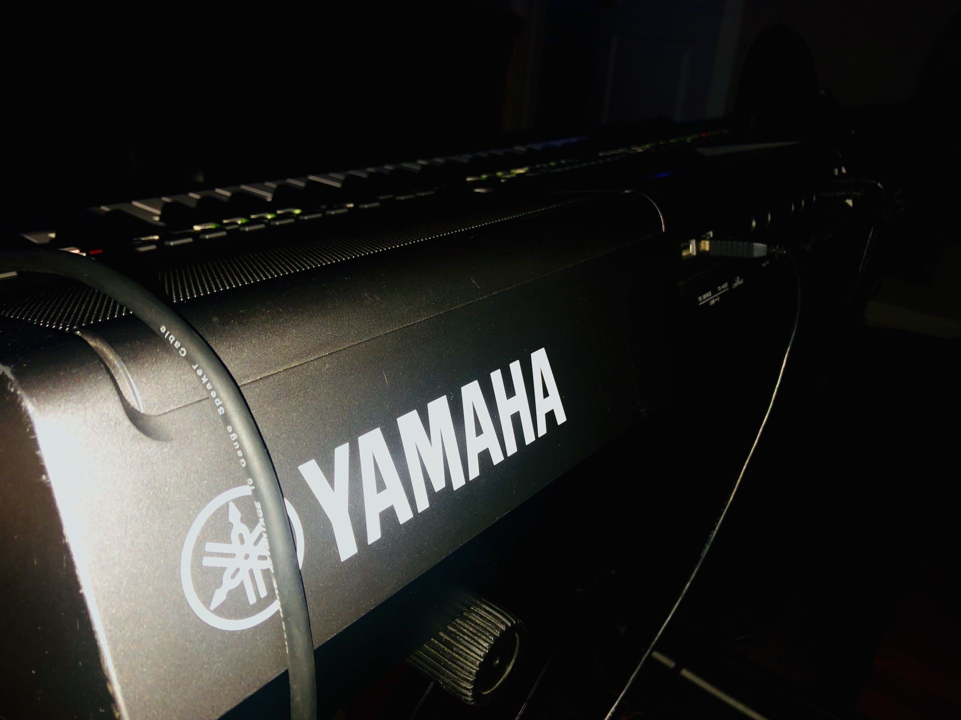 Yamaha PST s670 synthesizer