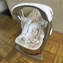 Fisher Price Deluxe Take Along Baby Swing 