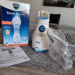 Vicks Personal Steam Inhaler for Congestion Relief and Coughs. Soft Face Mask for Targeted Steam.