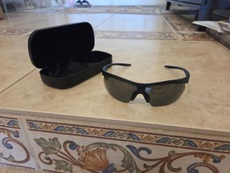 Puma Polarized Sports Sunglasses With Case & Cleaning Cloth