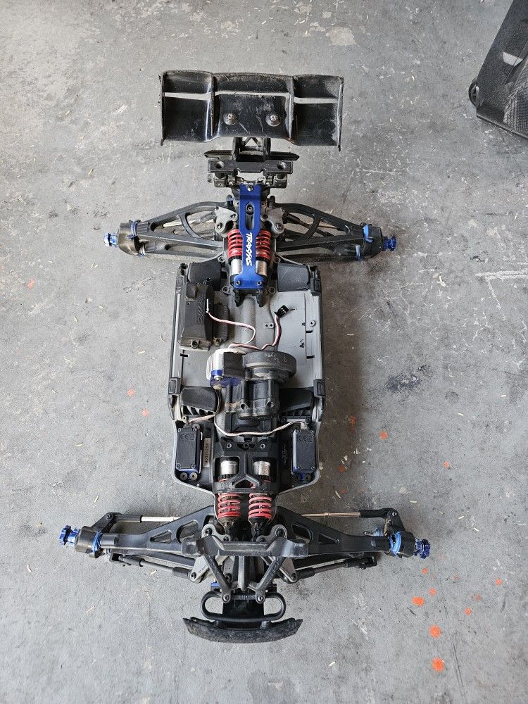Traxxas E Revo 2.0 Roller