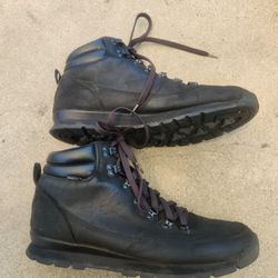 North Face Insulated Boot - Size 12