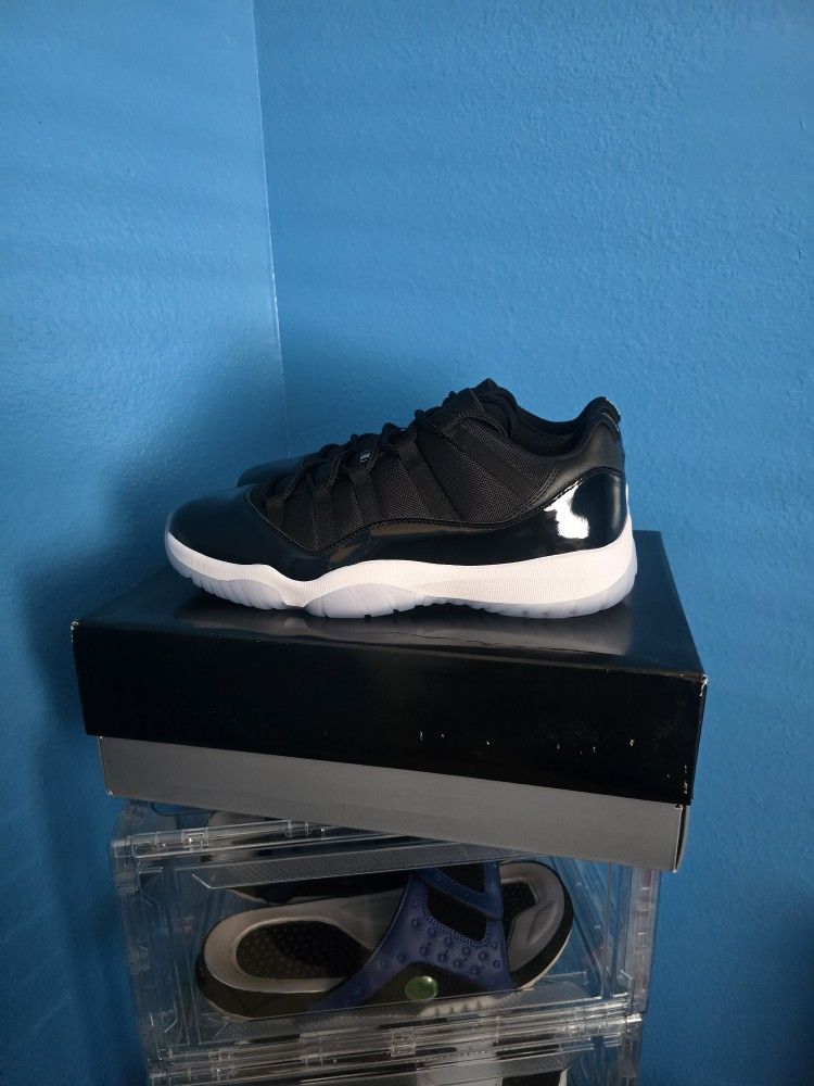 Jordan 11 Low