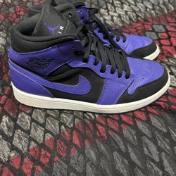 Jordan 1 Mid Men’s Size 9