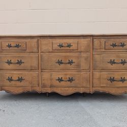 Vintage dresser