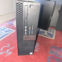 Dell Optiplex SFF 7040 Core i7 32gbs Of Ram 512gb Ssd Windows 11pro 