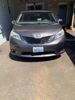 2011 Toyota Sienna