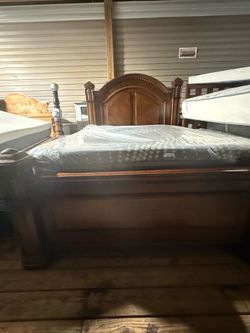 Heavy duty, Cherrywood, queen, size, bedframe, mattress, and boxspring