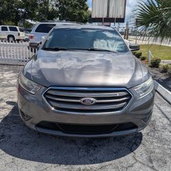 2011 Ford Taurus 