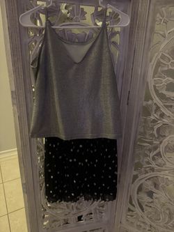 Brand new in box scientific atomic clock projects on ceiling