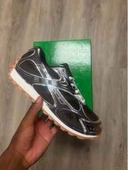 Bottega Veneta Sz 9,10,11