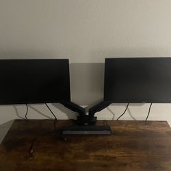 Acer Dual Monitors With Usb-C And Adapter