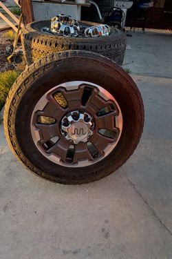 F250-F350 King Ranch Wheels/ Tires